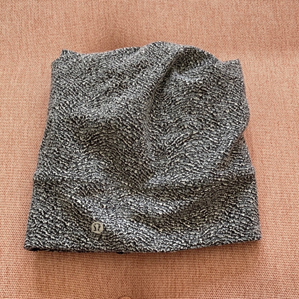 Lululemon Runners Gray Beanie for Ponytails